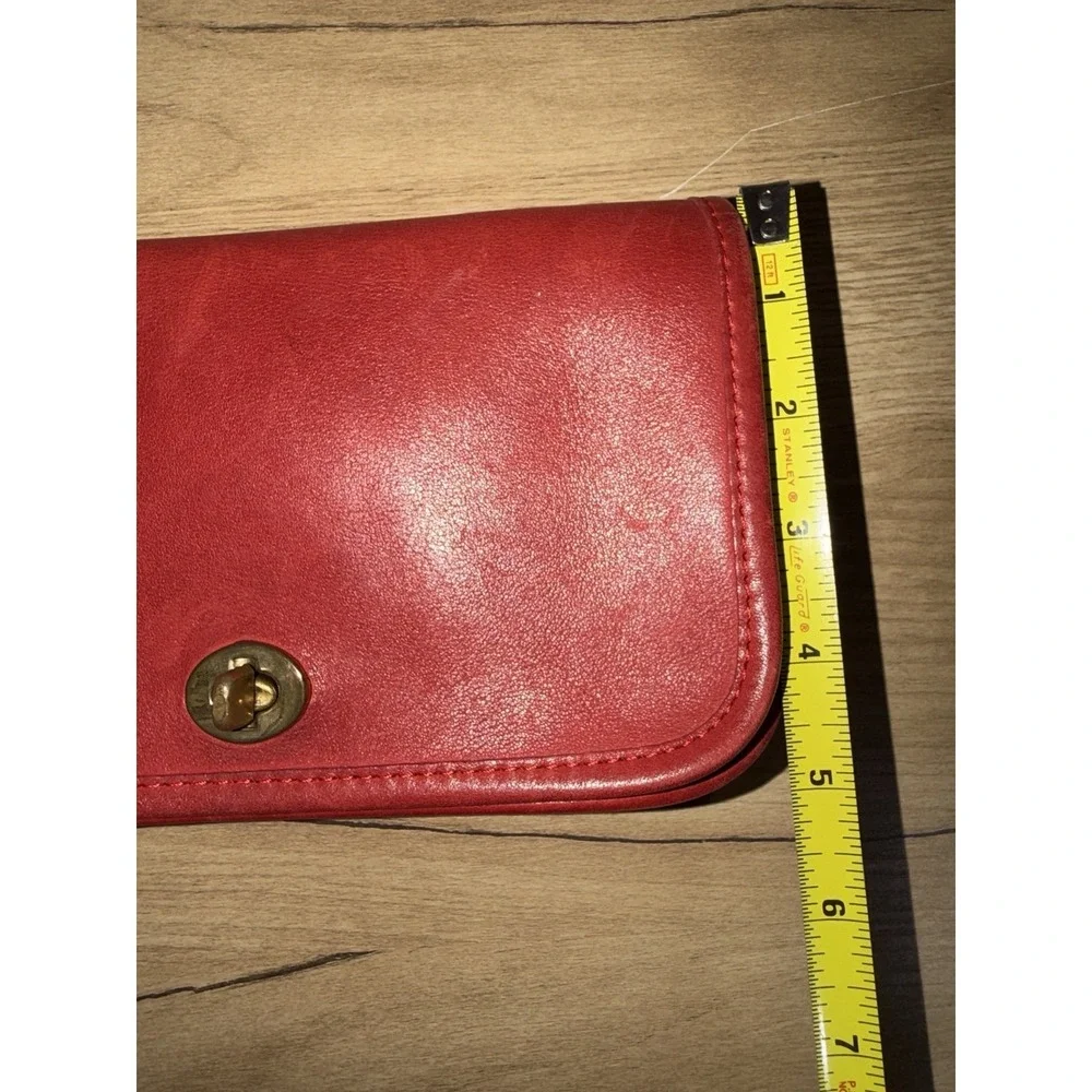 Vintage Red Dinky  Crossbody Coach Bag Made in New York City 80s‎ 6336 S
